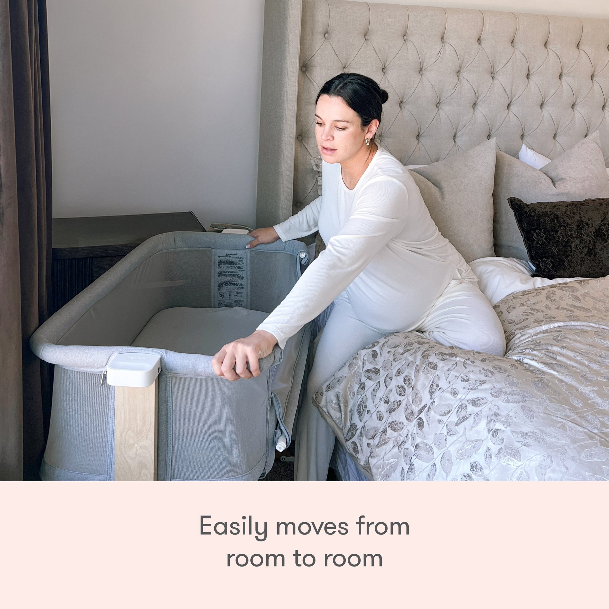 Bassinet & Bedside Sleeper + Waterproof Mattress